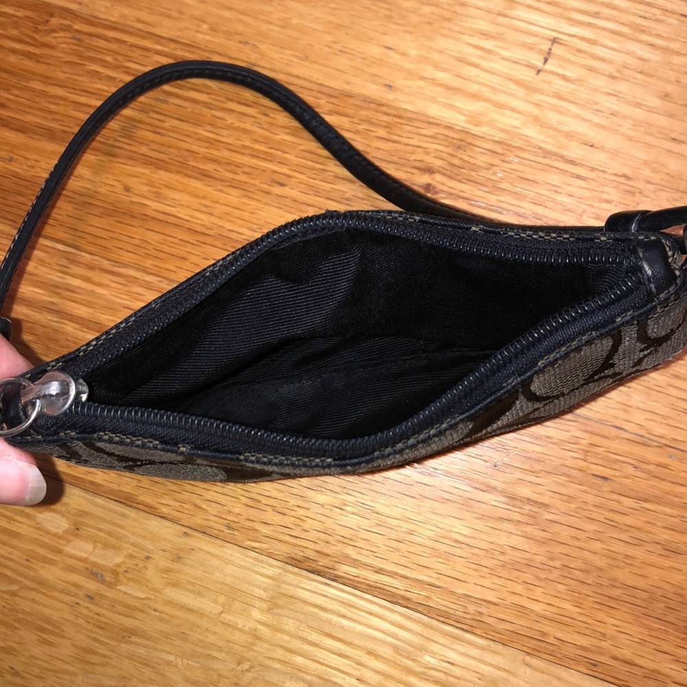 COACH Signature Small Wristlet Zipper Clutch - Picture 3 of 6